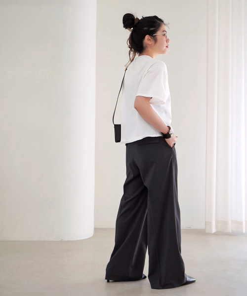 【美品】AP STUDIO ニットクロップドティー ブラック AP STUDIO（エーピーストゥディオ）の「ニットクロップドティー