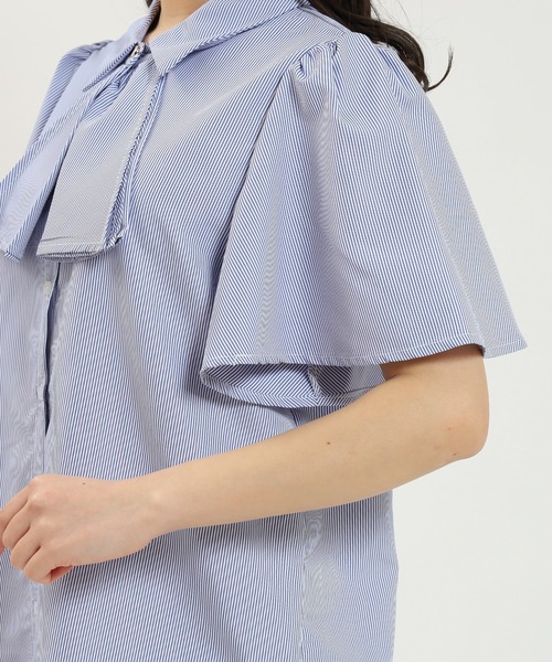 ASTORIA ODIER（アストリアオディール）の「ストライプフリルボウタイ半袖ブラウス（シャツ/ブラウス・レディース・ホワイト×ブルー/ホワイト×ネイビー・SMALL/MEDIUM）」の21枚目の写真