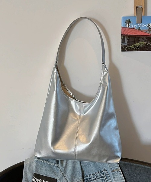 LADY LIKE(レディライク)の「メタリックワンハンドルショルダーバッグ(ショルダーバッグ・レディース・ブラック/シルバー・F)」の19枚目の写真