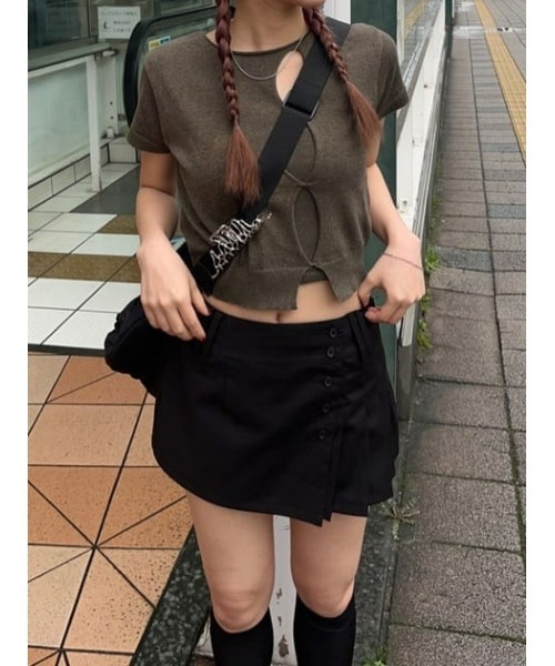 LAGUA GEM(ラグアジェム)の「PLEATS スコート(スカート・レディース・ベージュ/ブラック/グレー・X-SMALL/SMALL/MEDIUM)」の22枚目の写真