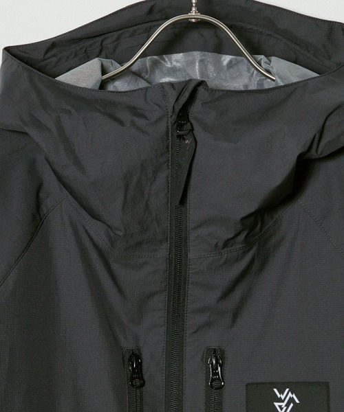 WHITE MOUNTAINEERING（ホワイトマウンテニアリング）の「White