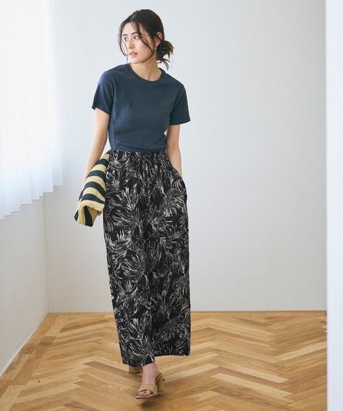 モノトーンリーフ柄ワイドパンツ（その他パンツ）｜coca（coca）（コカ