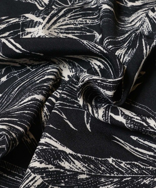 モノトーンリーフ柄ワイドパンツ（その他パンツ）｜coca（coca）（コカ