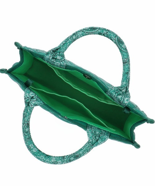 LeSportsac（レスポートサック）の「SM CHAIN QUILT TOTE バンダナグリーン（トートバッグ・レディース・グリーン・FREE）」の2枚目の写真