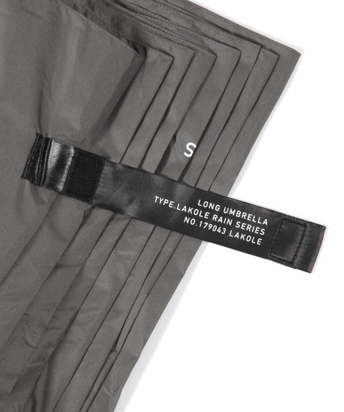 LAKOLE（ラコレ）の「大判ベーシック長傘[65cm] / 102898（長傘・レディース・アイボリー/カーキ/グレー/ブラック・FREE）」の7枚目の写真