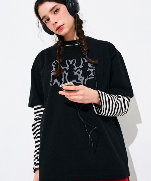 SLOWACID(スローアシッド)の「【UNISEX】SLOW ACID/3 RABBIT T 2118247(Tシャツ/カットソー・レディース・ブラック/ホワイト・SMALL/MEDIUM/LARGE)」の3枚目の写真