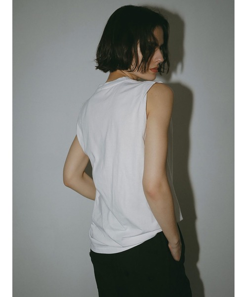 HER.（ハー）の「Ours flower×HER.フラワープリントカットソー（Tシャツ/カットソー・レディース・オフホワイト・フリー）」の5枚目の写真