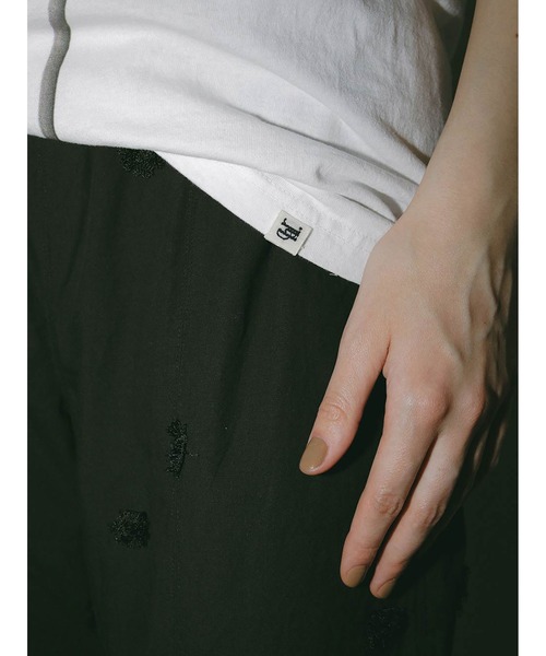 HER.（ハー）の「Ours flower×HER.フラワープリントカットソー（Tシャツ/カットソー・レディース・オフホワイト・フリー）」の8枚目の写真
