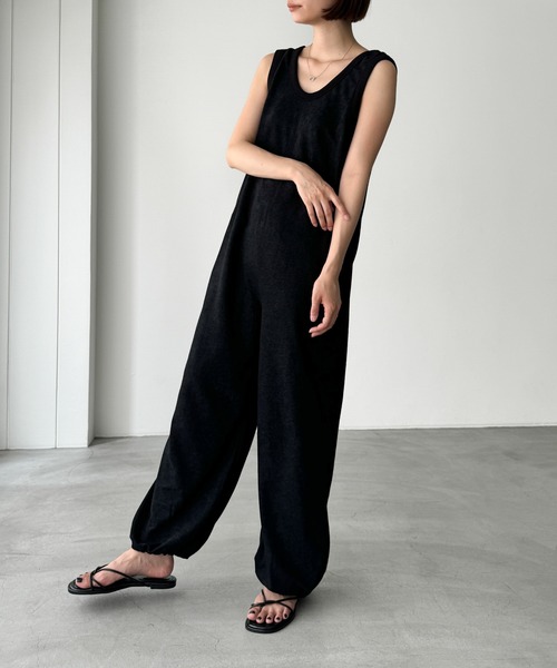 CANAL JEAN（キャナルジーン）の「RED CHOP WORKS　レーヨン混タンクコンビネゾン（サロペット/オーバーオール・レディース・ブラック/ベージュ・ONE SIZE）」の2枚目の写真