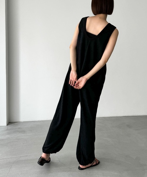 CANAL JEAN（キャナルジーン）の「RED CHOP WORKS　レーヨン混タンクコンビネゾン（サロペット/オーバーオール・レディース・ブラック/ベージュ・ONE SIZE）」の4枚目の写真