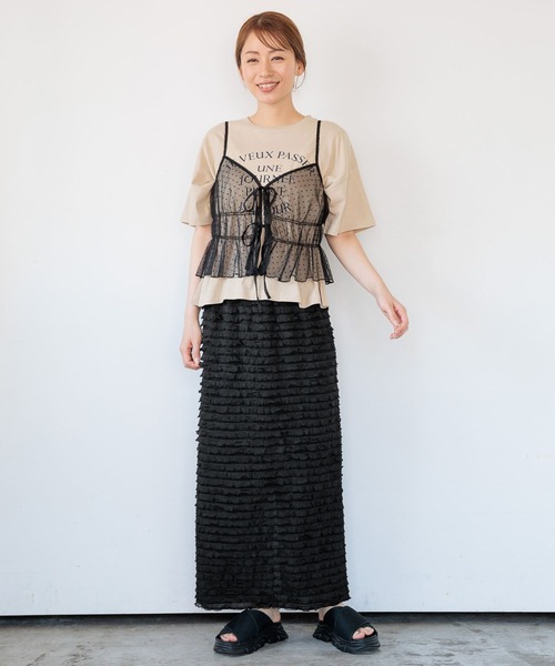 LAKOLE(ラコレ)の「シンプルロゴT / 136058(Tシャツ/カットソー・レディース・ベージュ/オフホワイト/チャコール・MEDIUM/SMALL)」の4枚目の写真