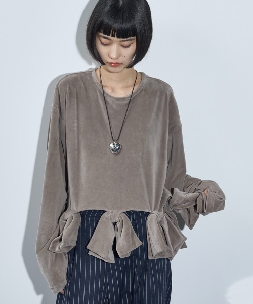 THE YOn(ザヨン)の「リボンモチーフベロアトップス(Tシャツ/カットソー・レディース・グレー/ブラック/オリーブ・FREE)」の21枚目の写真