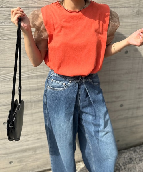 mi via loca(ミヴィアロカ)の「配色チュールボリュームスリーブ タックデザイントップス(Tシャツ/カットソー・レディース・オフホワイト/オレンジ/スミクロ/ブラウン・FREE)」の10枚目の写真