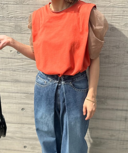 mi via loca(ミヴィアロカ)の「配色チュールボリュームスリーブ タックデザイントップス(Tシャツ/カットソー・レディース・オフホワイト/オレンジ/スミクロ/ブラウン・FREE)」の13枚目の写真