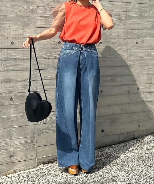 mi via loca(ミヴィアロカ)の「配色チュールボリュームスリーブ タックデザイントップス(Tシャツ/カットソー・レディース・オフホワイト/オレンジ/スミクロ/ブラウン・FREE)」の18枚目の写真