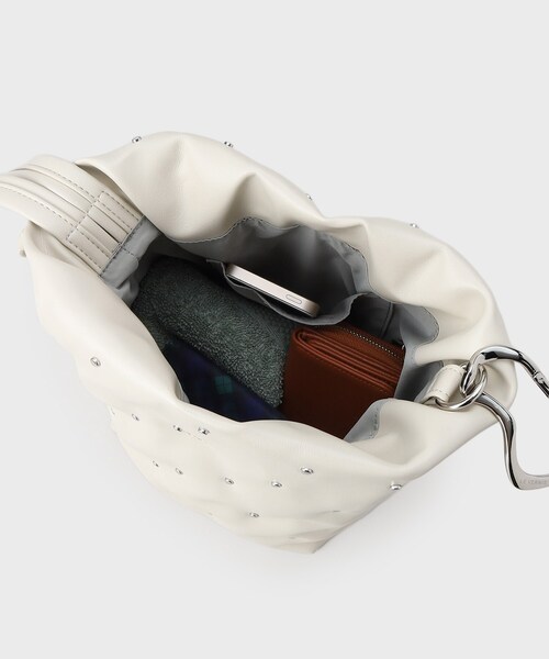 GALLEST(ギャレスト)の「◆【LE VERNIS】スタッズ巾着BAG(ハンドバッグ・レディース・オフホワイト/ブラック・00)」の10枚目の写真