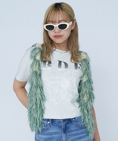 CIAOPANIC(チャオパニック)の「【WEB限定】BDFフラワーロゴショートTee(Tシャツ/カットソー・レディース・カーキ/ブラック/アイボリー/サックスブルー/グレー/オフホワイト/ローズ/ベージュ/ネイビー/グリーン/レッド/ピンク・ONE SIZE)」の2枚目の写真