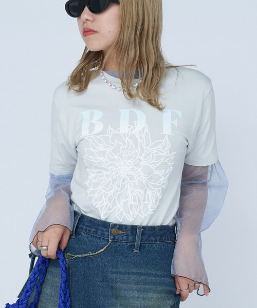 CIAOPANIC(チャオパニック)の「【WEB限定】BDFフラワーロゴショートTee(Tシャツ/カットソー・レディース・カーキ/ブラック/アイボリー/サックスブルー/グレー/オフホワイト/ローズ/ベージュ/ネイビー/グリーン/レッド/ピンク・ONE SIZE)」の10枚目の写真