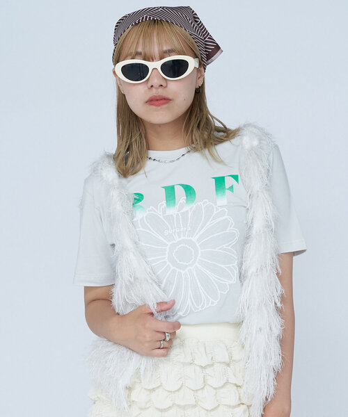 CIAOPANIC(チャオパニック)の「【WEB限定】BDFフラワーロゴショートTee(Tシャツ/カットソー・レディース・カーキ/ブラック/アイボリー/サックスブルー/グレー/オフホワイト/ローズ/ベージュ/ネイビー/グリーン/レッド/ピンク・ONE SIZE)」の19枚目の写真
