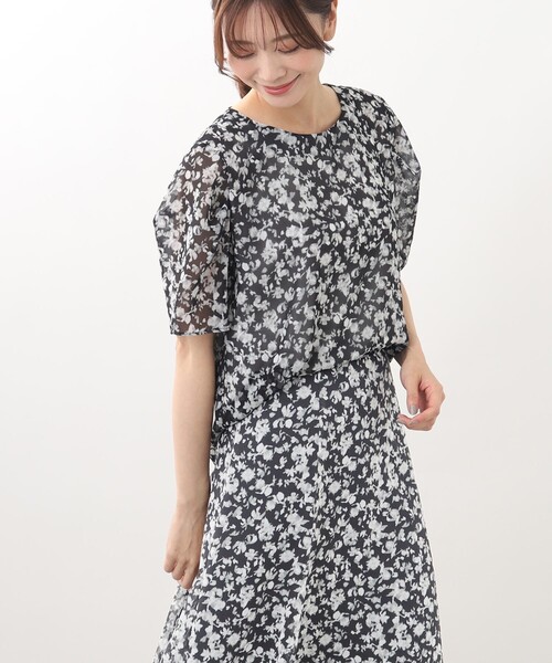 新品未使用品　日本製コットン素材フラワープリント　ポロシャツブラウス セール】【SALE／WEB限定カラーあり／マシンウォッシュ