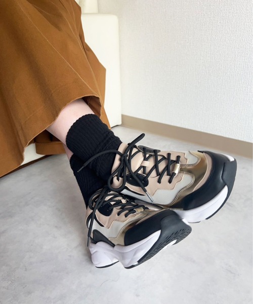 lus.(ラスドット)の「lus. 配色ダッドスニーカー(スニーカー・レディース・ブラック×ベージュ/レオパード/ホワイト×シルバー・M/L/LL/S)」の12枚目の写真