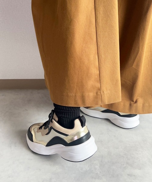 lus.(ラスドット)の「lus. 配色ダッドスニーカー(スニーカー・レディース・ブラック×ベージュ/レオパード/ホワイト×シルバー・M/L/LL/S)」の16枚目の写真