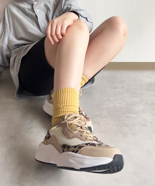 タグ付き:新品未使用！夫が寝たあとに　ベージュ　スニーカー 夫が寝たあとに【公式】 on X: 