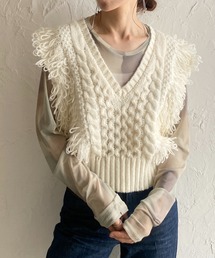 She's Closet（シーズクローゼット）の「深Vネックショート丈ケーブル編みループフリンジニットベスト（ベスト）」