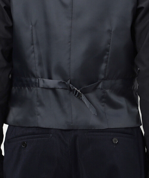 COMME CA ISM（コムサイズム）の「【セットアップ対応】 トリコットコーデュロイ ベスト（スーツベスト・メンズ・チャコール/ネイビー/カーキ・SMALL/MEDIUM/LARGE）」の21枚目の写真