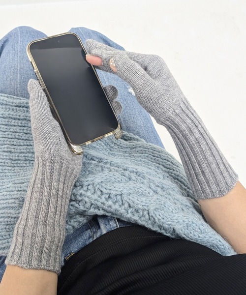 RUBY AND YOU（ルビーアンドユー）の「［select］リブニットグローブ（手袋・レディース・グレー/ベージュ・FREE）」の5枚目の写真