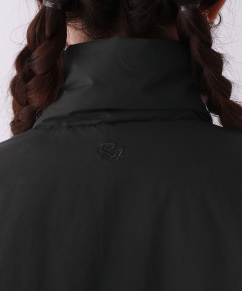 repipi armario(レピピ アルマリオ)の「ナカワタモンスターコート(ダウンジャケット/コート・キッズ・ブラック/アイボリー/グリーン・LARGE/MEDIUM/SMALL)」の12枚目の写真