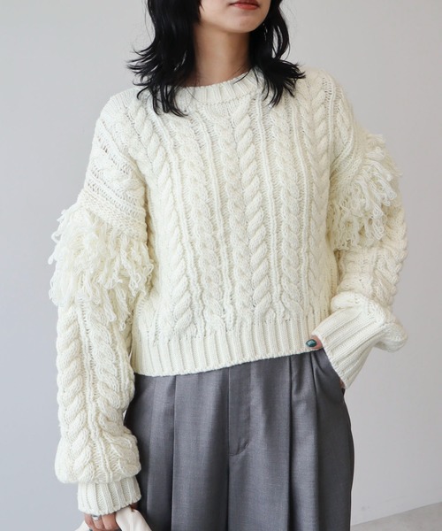 フリンジスリーブショート丈ケーブルニット（ニット/セーター）｜AnriettMusee（アンリエットミュゼ）