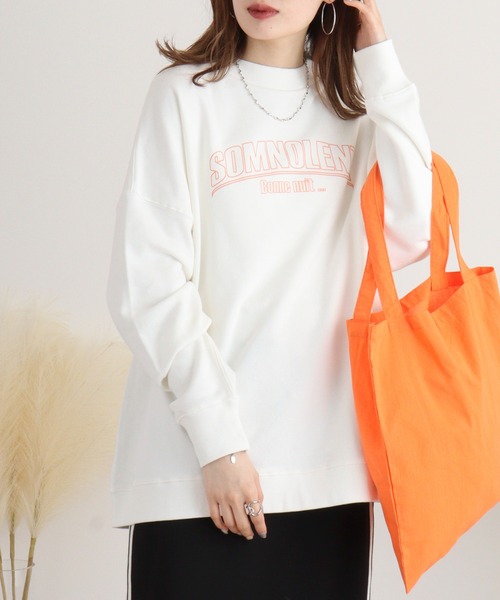 Arinomama(アリノママ)の「綿100%裏毛 ドロップショルダースウェット(スウェット・レディース・アイボリー/ブラック/ライトベージュ/杢グレー/アイボリー系/グレー系/ベージュ系1/ブラック系/ベージュ系/アイボリー系1/ブラック系1/グレー系1・F)」の2枚目の写真