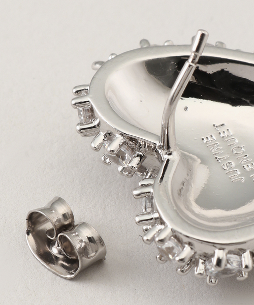 JUSTINE CLENQUET(ジュスティーヌクランケ)の「JUSTINE CLENQUET/ジャスティーヌ クランケ HEART EARRINGS(ピアス(両耳用)・レディース・シルバー・FREE)」の3枚目の写真