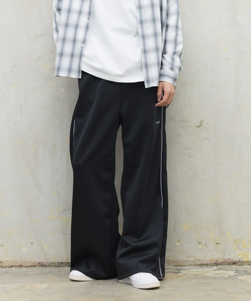 GLOBAL WORK（グローバルワーク）の「トラックジャージパンツ/AND YUA ANY/284510（ジャージ・キッズ・ブラック/ネイビー・SMALL/MEDIUM/LARGE）」の5枚目の写真