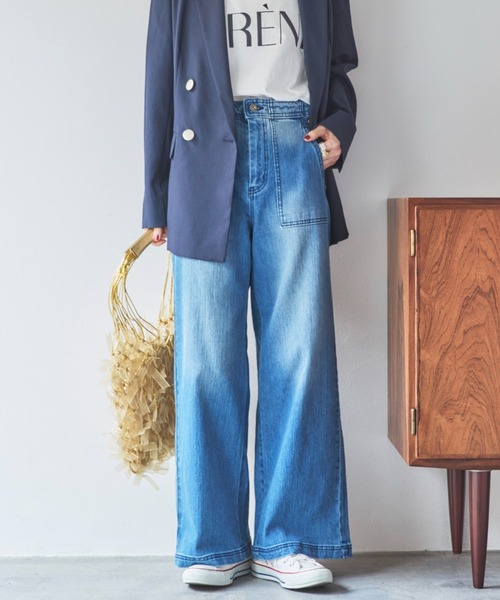 Doux archives(ドゥアルシーヴ)の「ワイドベイカーデニムパンツ(デニムパンツ・レディース・ブルー/サックスブルー・36/38)」の14枚目の写真