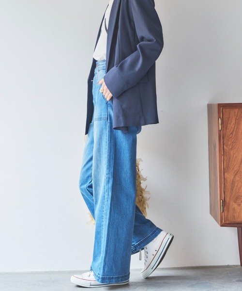Doux archives(ドゥアルシーヴ)の「ワイドベイカーデニムパンツ(デニムパンツ・レディース・ブルー/サックスブルー・36/38)」の17枚目の写真