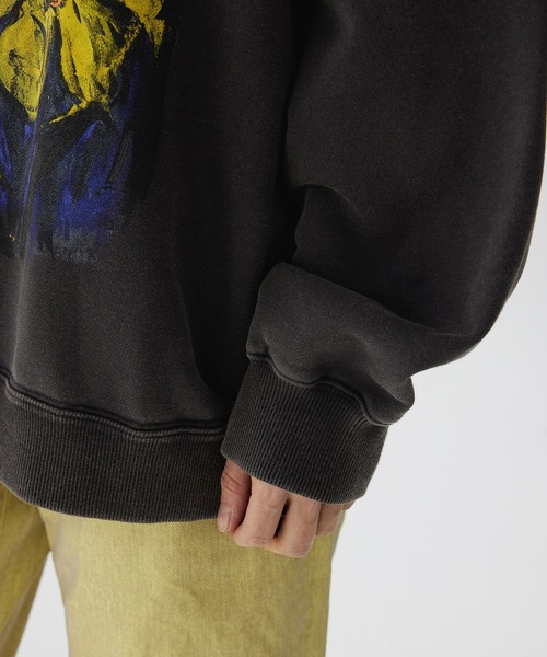 JNBY（ジェーエヌビーワイ）の「Hand-drawn Floral Print Sweatshirt / フローラルプリントスウェット（スウェット・レディース・ブラック/グレー・36/38/40）」の16枚目の写真