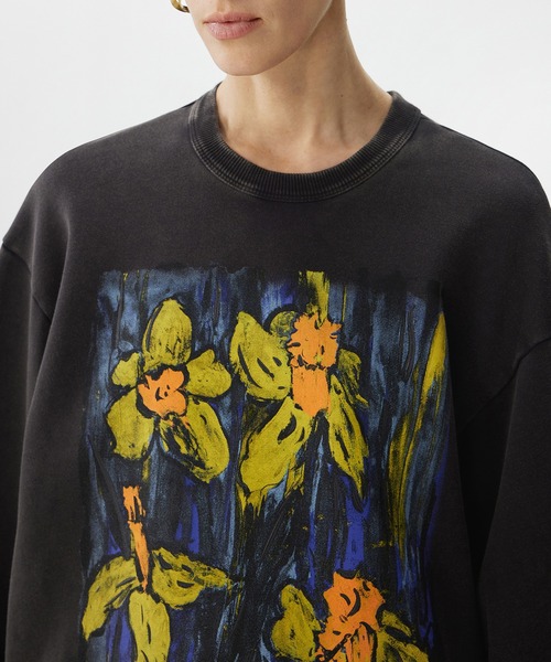 JNBY（ジェーエヌビーワイ）の「Hand-drawn Floral Print Sweatshirt / フローラルプリントスウェット（スウェット・レディース・ブラック/グレー・36/38/40）」の15枚目の写真