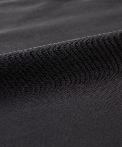 JNBY（ジェーエヌビーワイ）の「Hand-drawn Floral Print Sweatshirt / フローラルプリントスウェット（スウェット・レディース・ブラック/グレー・36/38/40）」の19枚目の写真