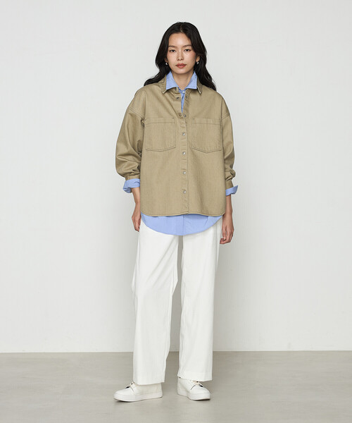 COMME CA（コムサ）の「カラーデニム オーバーシャツ（シャツ/ブラウス・レディース・カーキ/ライトグレー・FREE）」の9枚目の写真