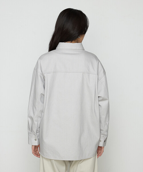 COMME CA（コムサ）の「カラーデニム オーバーシャツ（シャツ/ブラウス・レディース・カーキ/ライトグレー・FREE）」の17枚目の写真