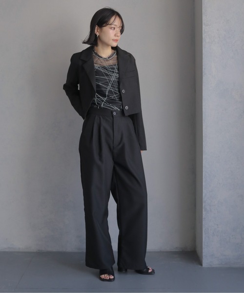 cheriella(シェリエラ)の「【cheriella】ショート丈ジャケット+テーラードパンツ セットアップ SHORT JACKET + TAILORED PANTS SETUP(セットアップ・レディース・ブラック/ベージュ/オフホワイト・M)」の10枚目の写真