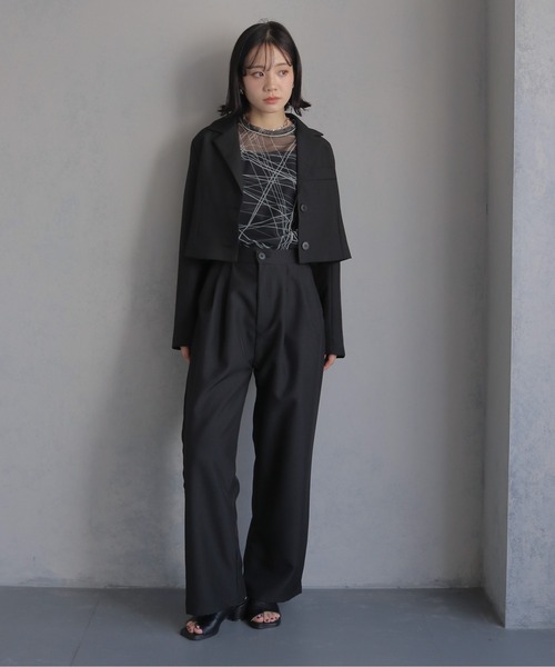 cheriella(シェリエラ)の「【cheriella】ショート丈ジャケット+テーラードパンツ セットアップ SHORT JACKET + TAILORED PANTS SETUP(セットアップ・レディース・ブラック/ベージュ/オフホワイト・M)」の15枚目の写真