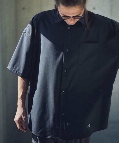 ADAM PATEK(アダムパテック)の「mhs2318-ap embroidery short sleeve shirt ショートスリーブシャツ(シャツ/ブラウス・メンズ・ブラック/ブルー/ホワイト・1/2)」の3枚目の写真