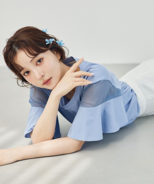 mysty woman(ミスティウーマン)の「【WEB限定復刻!】シアーショルダー切り替えプルオーバー 452209(Tシャツ/カットソー・レディース・オフホワイト/ブラック/ライトブルー/ライトグリーン・FREE)」の1枚目の写真