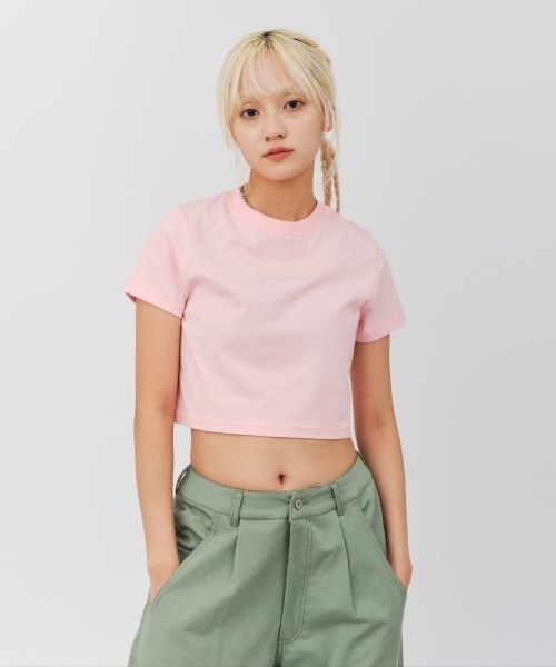 atmos pink(アトモスピンク)の「atmos pink Classic Embroidery Logo Short T-shirt / アトモス ピンク クラシック エンブロイダリー ロゴ ショート ティーシャツ(Tシャツ/カットソー・レディース・ブラック/ブルー/ホワイト/ピンク・S/M)」の4枚目の写真