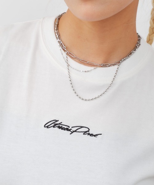 atmos pink(アトモスピンク)の「atmos pink Classic Embroidery Logo Short T-shirt / アトモス ピンク クラシック エンブロイダリー ロゴ ショート ティーシャツ(Tシャツ/カットソー・レディース・ブラック/ブルー/ホワイト/ピンク・S/M)」の5枚目の写真