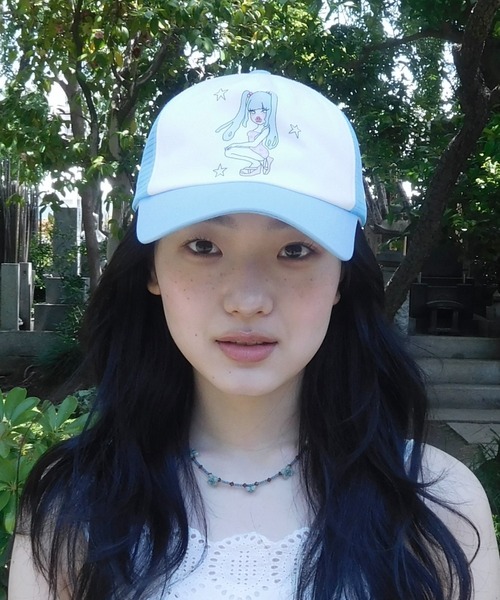 INTER FACTORY(インターファクトリー)の「hannah - nard girl cap made in INTERFACTORY(キャップ・レディース・ブラック/ライトブルー・FREE)」の1枚目の写真