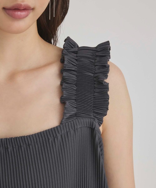 fifth（フィフス）の「サスフリルオールインワン（つなぎ/オールインワン・レディース・ブラック/グレイッシュベージュ/チャコールグレー・M）」の6枚目の写真